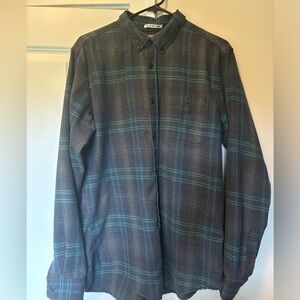 Ezekiel Large button up shirt